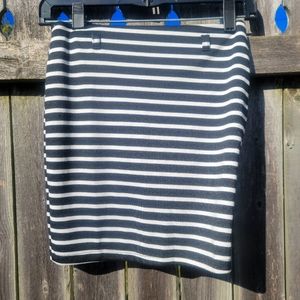 Women's manifesto mini skirt